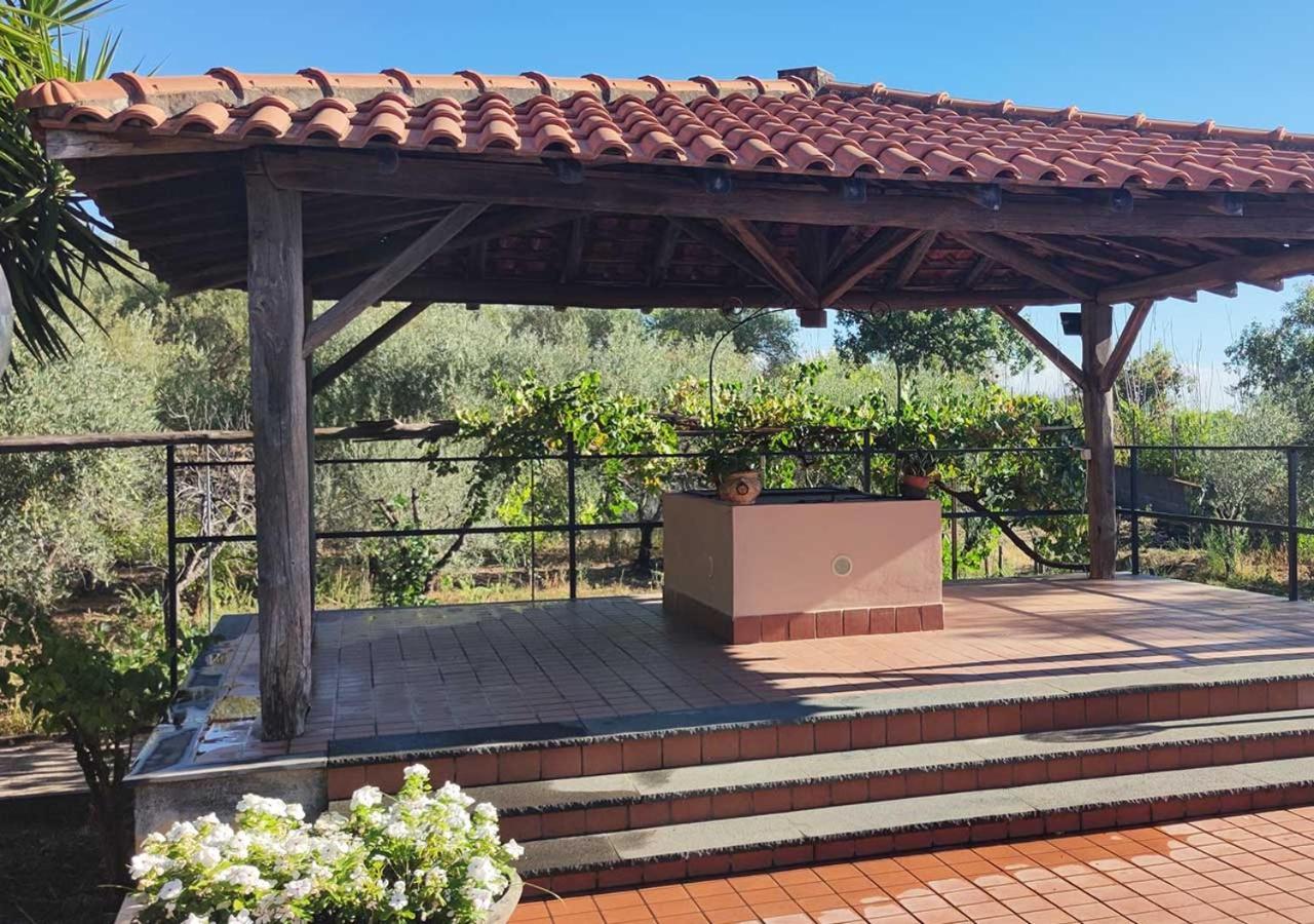 Peri Peri Etna Guest House Montargano Exterior foto